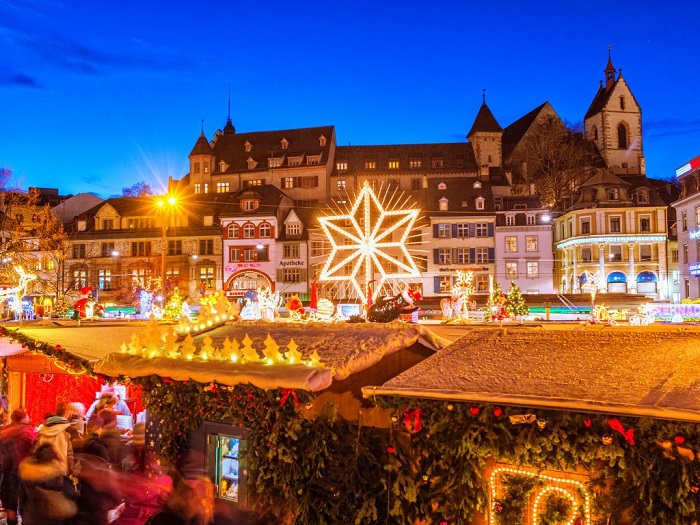 Os-7-mais-belos-mercados-de-natal-na-Suíça_imagem.jpg